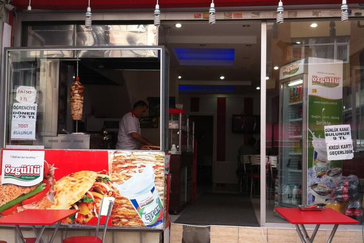 Meshur Sebzeli Bodrum Doneri Reviews User Reviews For Meshur Sebzeli Bodrum Doneri Hurriyet Sirinevler Istanbul